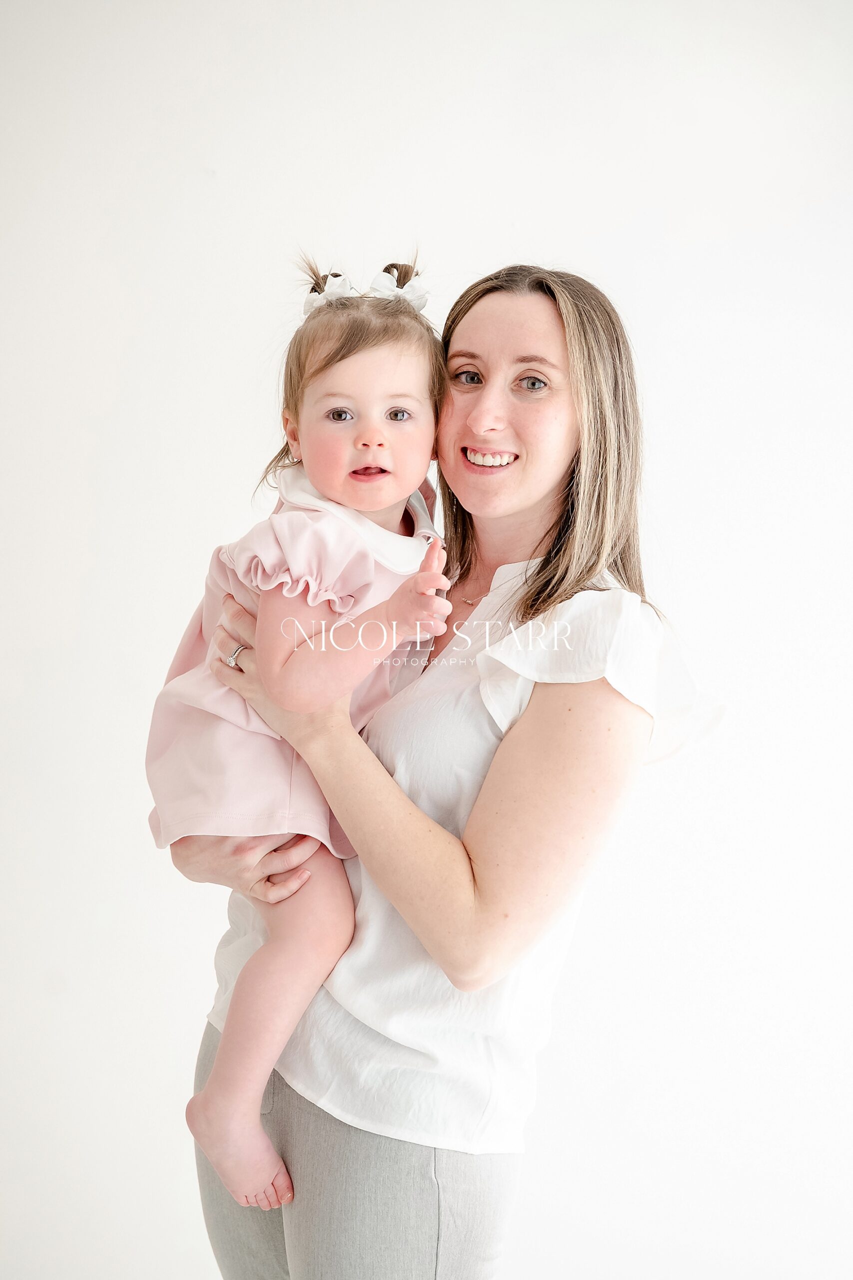 mom with toddler girl in Saratoga Springs studio
